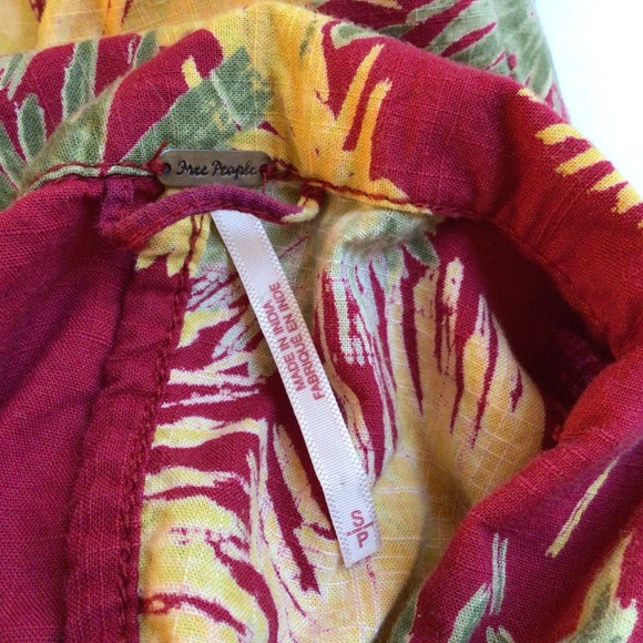 Free People Women’s Malibu Hawaiian Romper Maroon Size S P Boho Resort Vacation - Picture 10 of 10